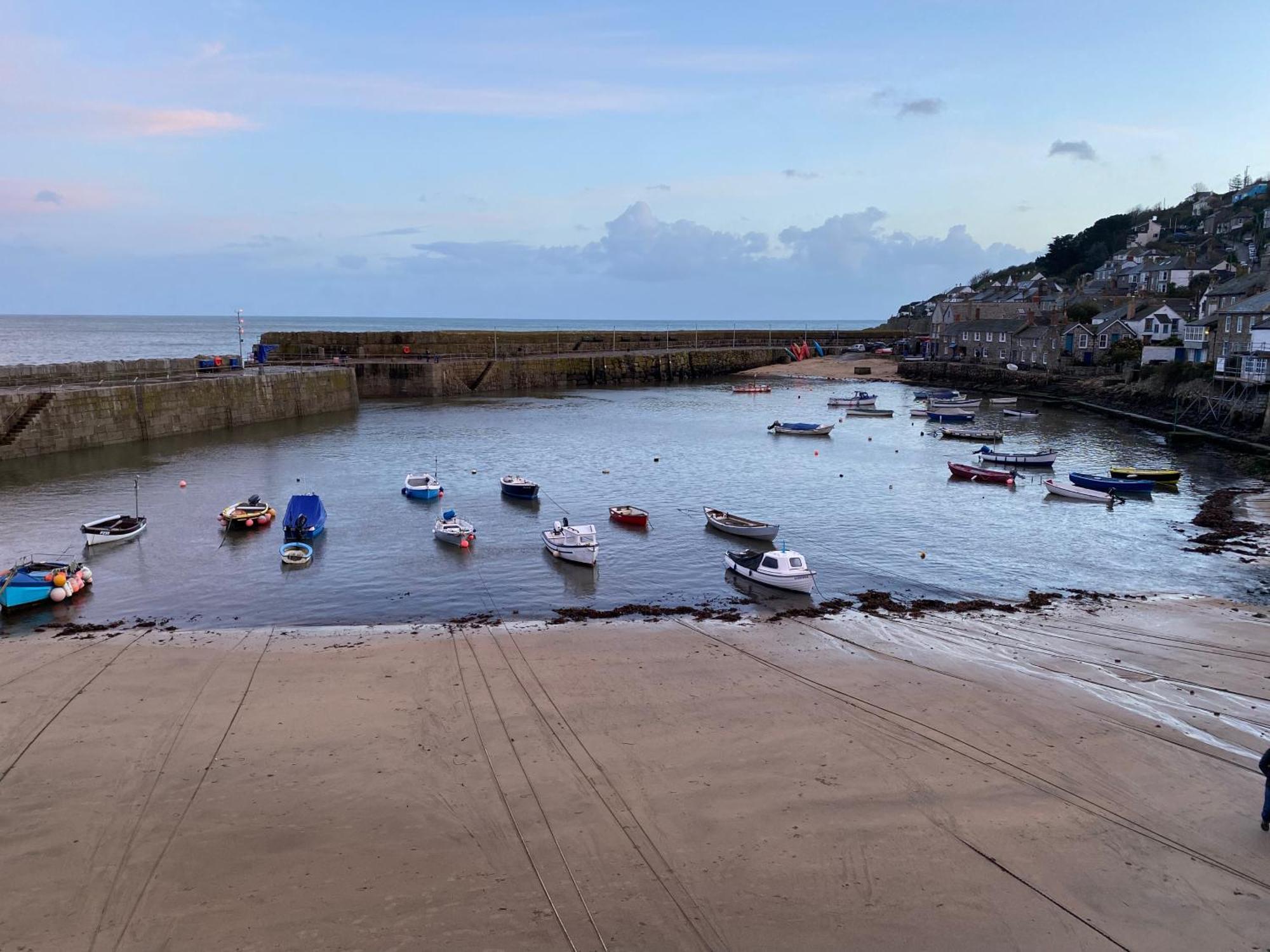 The Old Gallery - Charming Coastal Escape For Two Mousehole Exterior foto